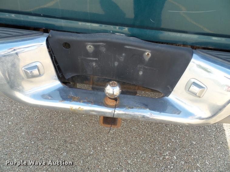 image for item J4751 1999 Dodge Dakota SLT Club Cab pickup truck