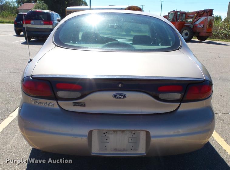 image for item J4755 1999 Ford Taurus SE