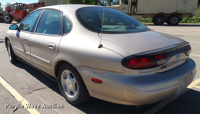 image for item J4755 1999 Ford Taurus SE