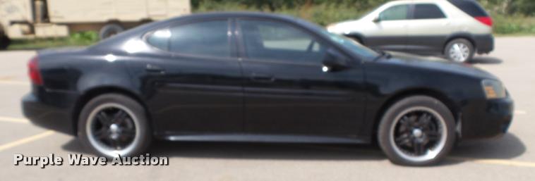 image for item J4760 2004 Pontiac Grand Prix GT