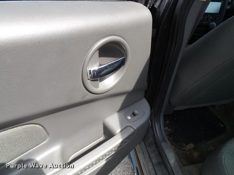 image for item J4760 2004 Pontiac Grand Prix GT