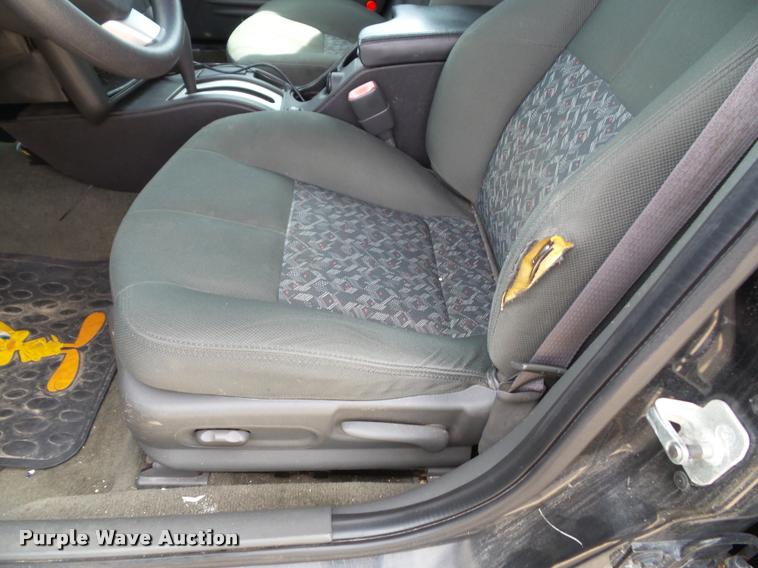 image for item J4760 2004 Pontiac Grand Prix GT