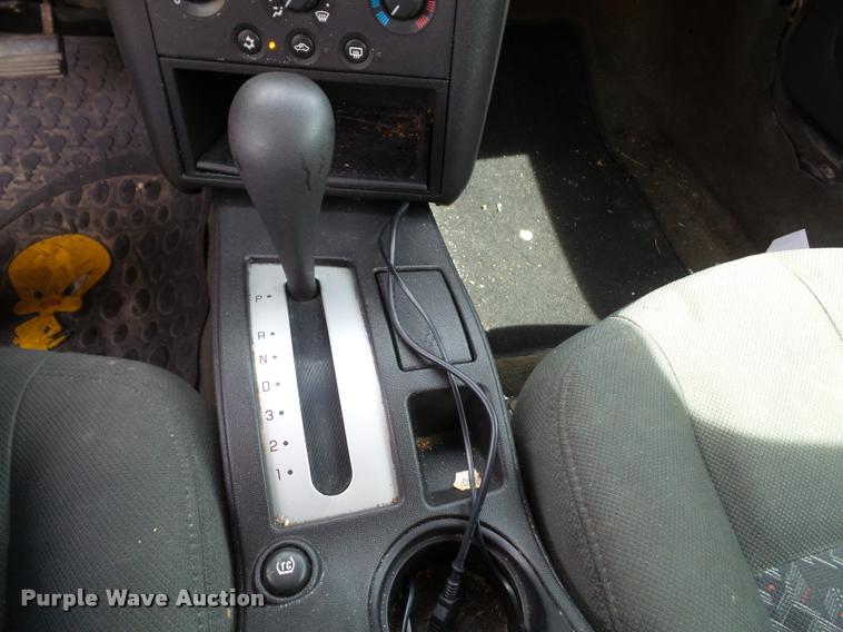 image for item J4760 2004 Pontiac Grand Prix GT