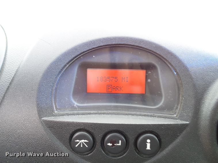 image for item J4760 2004 Pontiac Grand Prix GT