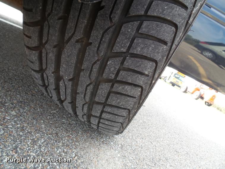 image for item J4760 2004 Pontiac Grand Prix GT