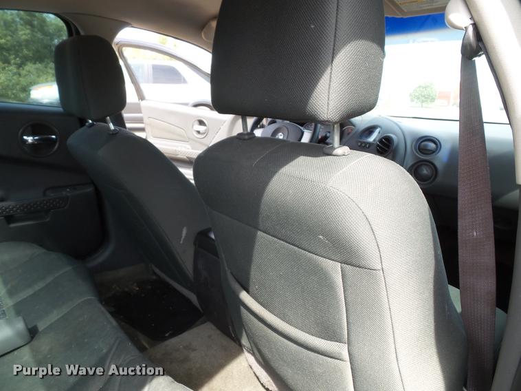 image for item J4760 2004 Pontiac Grand Prix GT