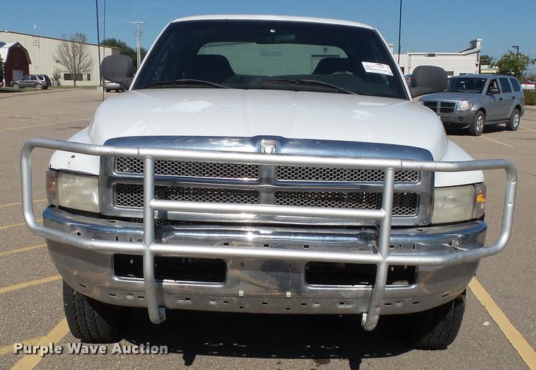 image for item J4766 1999 Dodge Ram 1500 Laramie SLT Quad Cab pickup truck