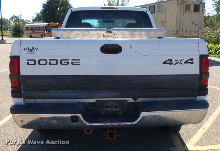 image for item J4766 1999 Dodge Ram 1500 Laramie SLT Quad Cab pickup truck