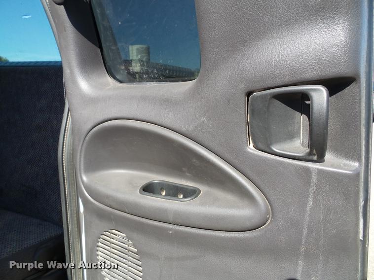 image for item J4766 1999 Dodge Ram 1500 Laramie SLT Quad Cab pickup truck