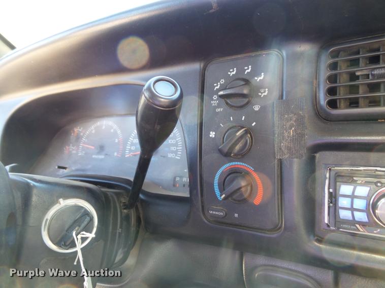 image for item J4766 1999 Dodge Ram 1500 Laramie SLT Quad Cab pickup truck