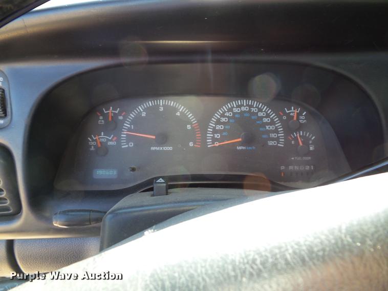 image for item J4766 1999 Dodge Ram 1500 Laramie SLT Quad Cab pickup truck