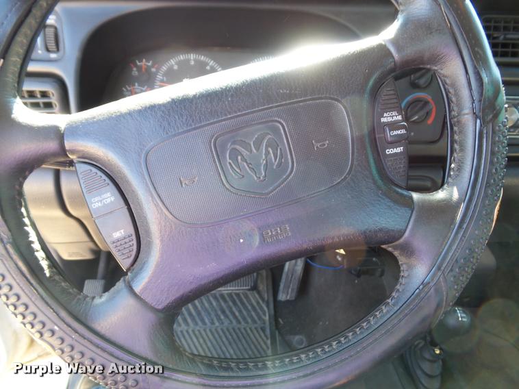 image for item J4766 1999 Dodge Ram 1500 Laramie SLT Quad Cab pickup truck