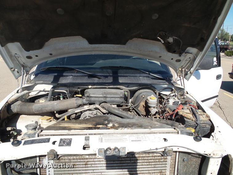 image for item J4766 1999 Dodge Ram 1500 Laramie SLT Quad Cab pickup truck