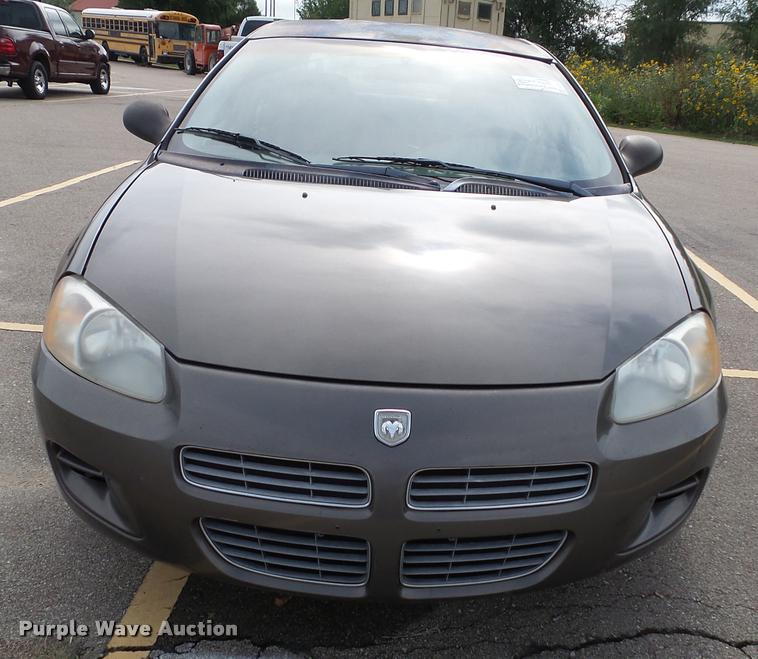image for item J4773 2001 Dodge Stratus SE