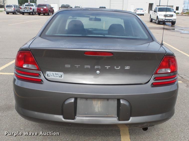 image for item J4773 2001 Dodge Stratus SE