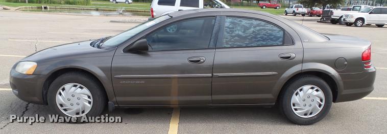 image for item J4773 2001 Dodge Stratus SE
