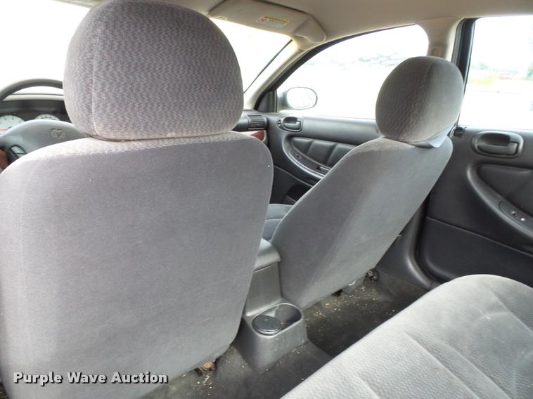 image for item J4773 2001 Dodge Stratus SE