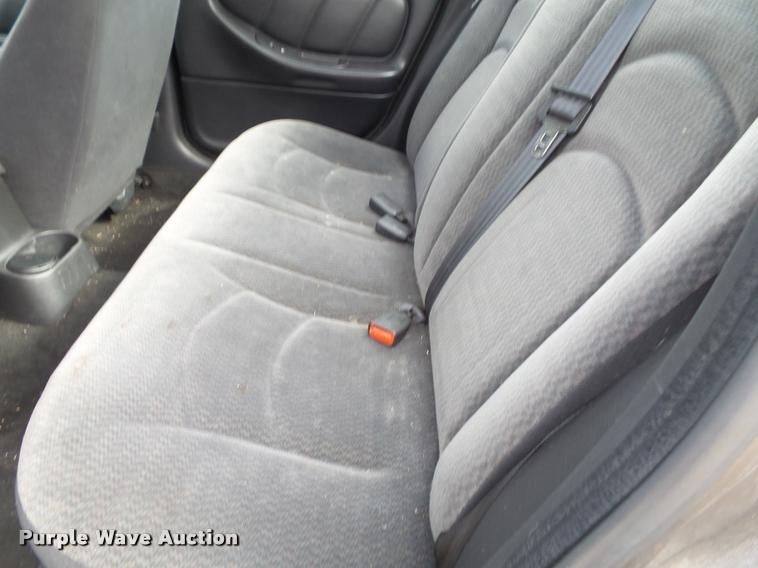 image for item J4773 2001 Dodge Stratus SE