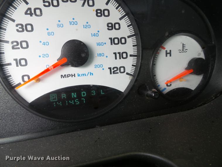 image for item J4773 2001 Dodge Stratus SE