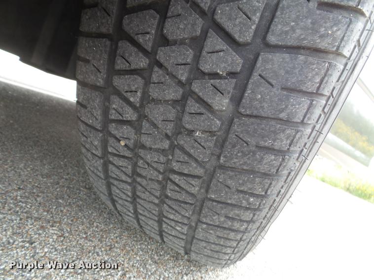 image for item J4773 2001 Dodge Stratus SE