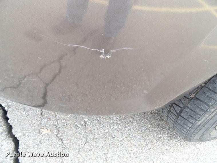 image for item J4773 2001 Dodge Stratus SE