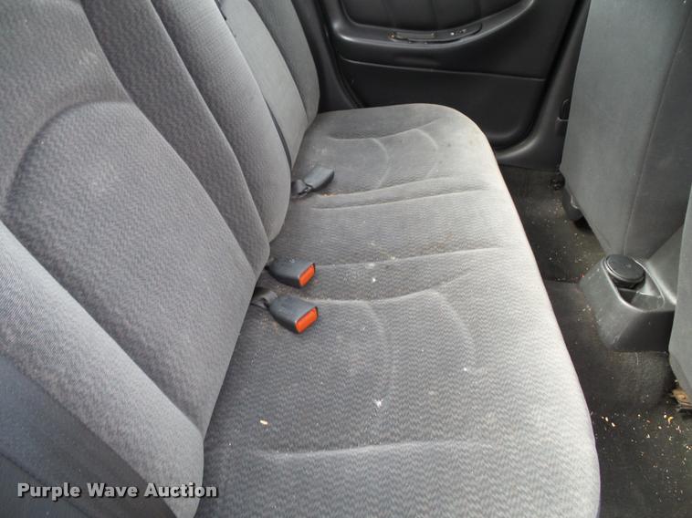 image for item J4773 2001 Dodge Stratus SE