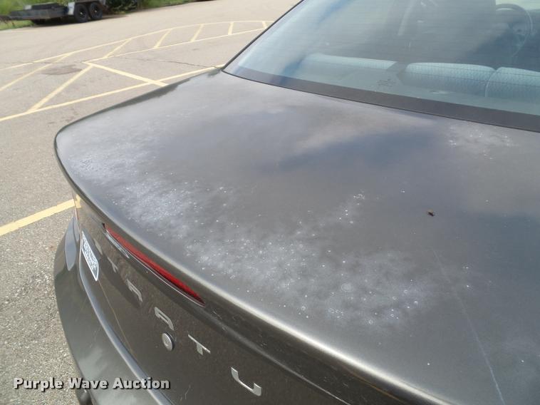 image for item J4773 2001 Dodge Stratus SE