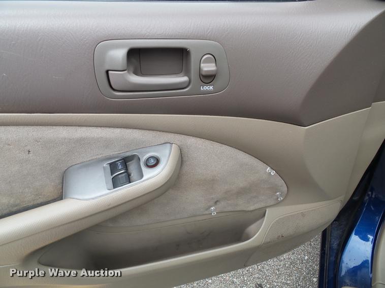 image for item J4786 2002 Honda Civic EX