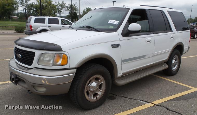 image for item J4788 2001 Ford Expedition Eddie Bauer SUV