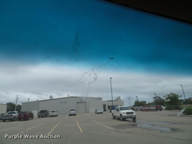 image for item J4788 2001 Ford Expedition Eddie Bauer SUV