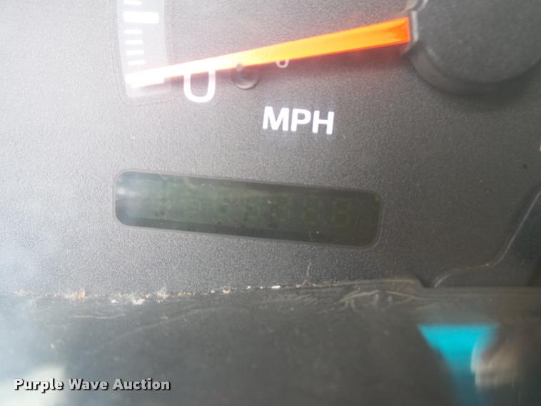 image for item J4788 2001 Ford Expedition Eddie Bauer SUV