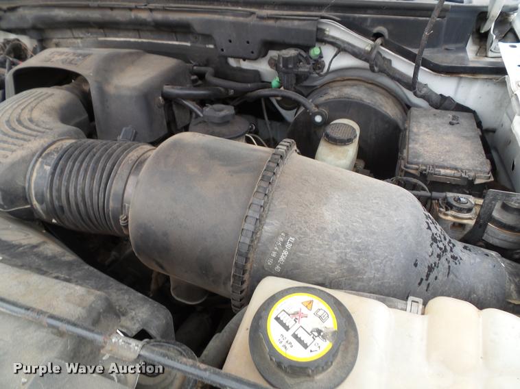 image for item J4788 2001 Ford Expedition Eddie Bauer SUV