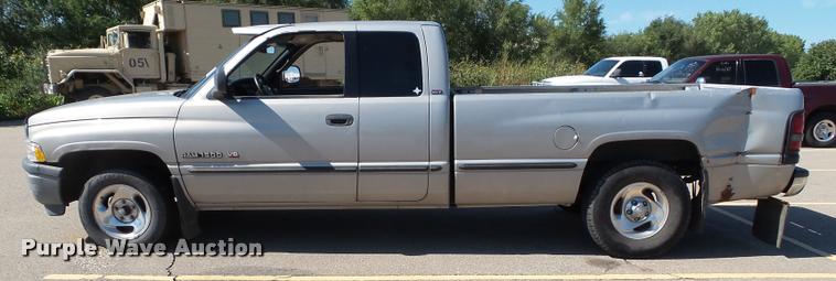 image for item J4793 1998 Dodge Ram 1500 Laramie SLT Quad Cab pickup truck