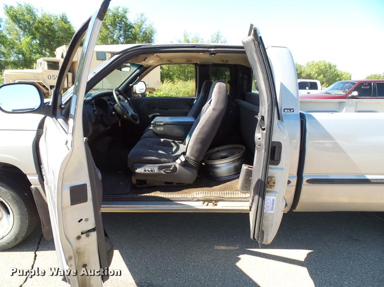 image for item J4793 1998 Dodge Ram 1500 Laramie SLT Quad Cab pickup truck