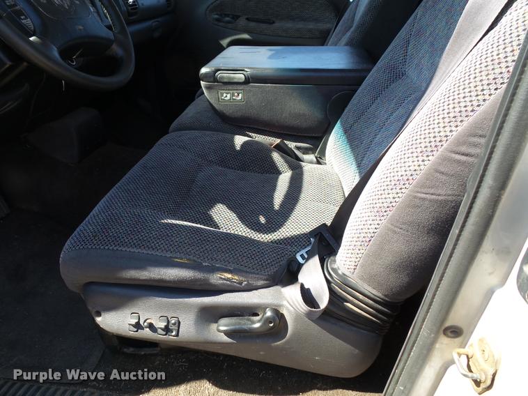 image for item J4793 1998 Dodge Ram 1500 Laramie SLT Quad Cab pickup truck