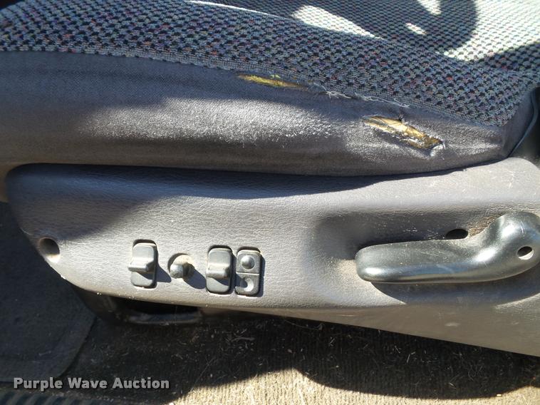 image for item J4793 1998 Dodge Ram 1500 Laramie SLT Quad Cab pickup truck