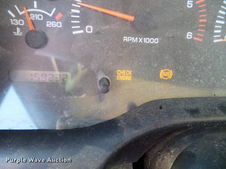 image for item J4793 1998 Dodge Ram 1500 Laramie SLT Quad Cab pickup truck