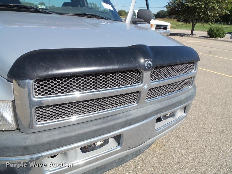 image for item J4793 1998 Dodge Ram 1500 Laramie SLT Quad Cab pickup truck