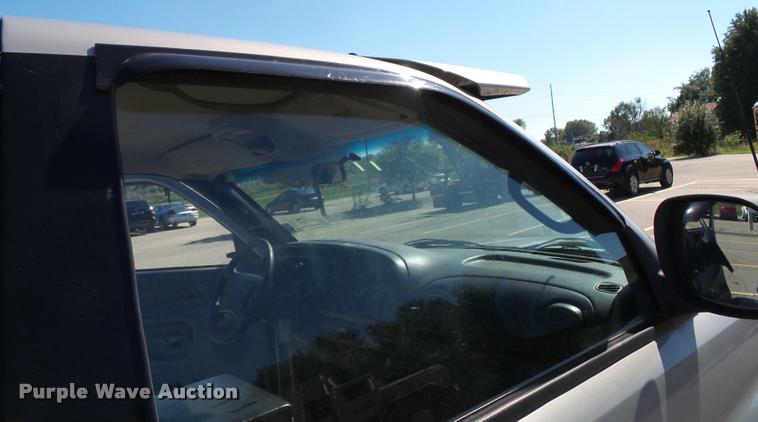 image for item J4793 1998 Dodge Ram 1500 Laramie SLT Quad Cab pickup truck