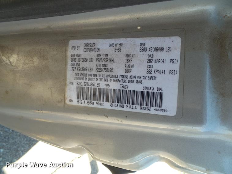 image for item J4793 1998 Dodge Ram 1500 Laramie SLT Quad Cab pickup truck