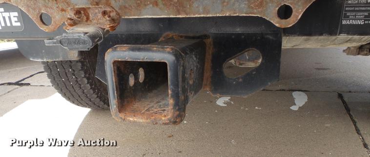 image for item K8192 2004 Nissan Frontier King Cab pickup truck