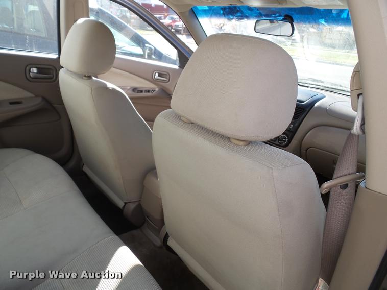 image for item K8196 2004 Nissan Sentra