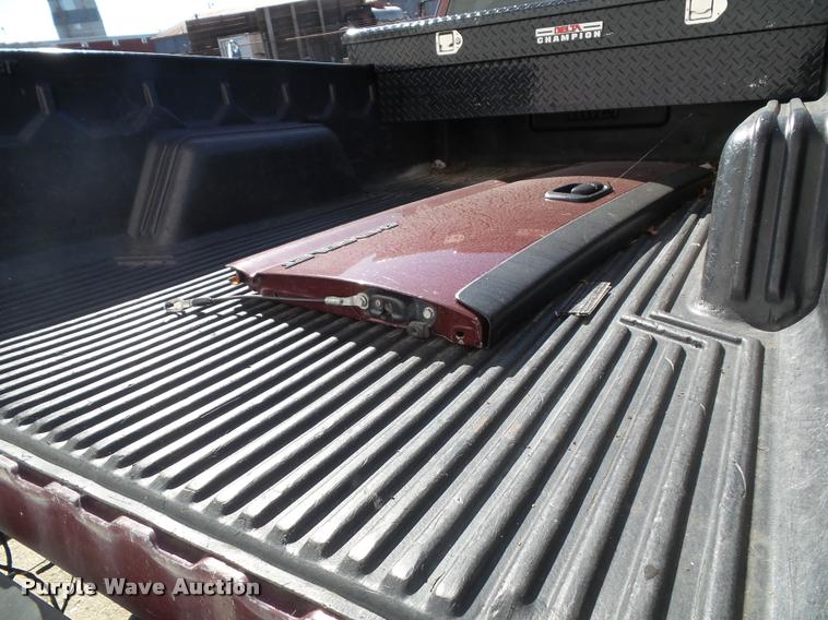 image for item K8197 2000 Chevrolet Silverado 1500 pickup truck