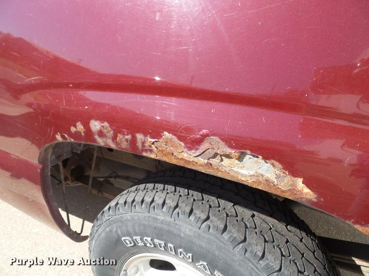 image for item K8197 2000 Chevrolet Silverado 1500 pickup truck