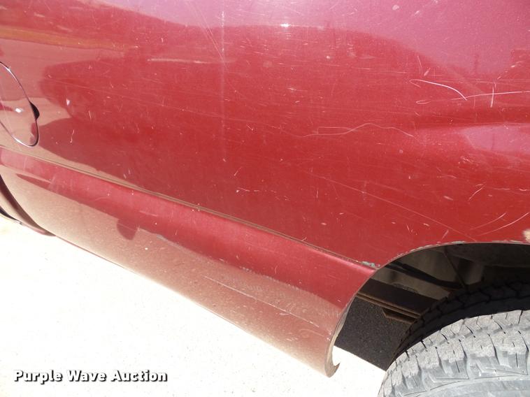 image for item K8197 2000 Chevrolet Silverado 1500 pickup truck