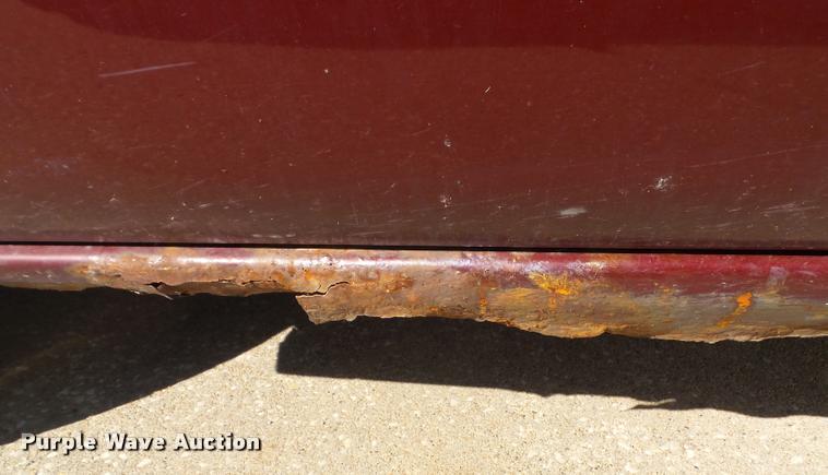 image for item K8197 2000 Chevrolet Silverado 1500 pickup truck