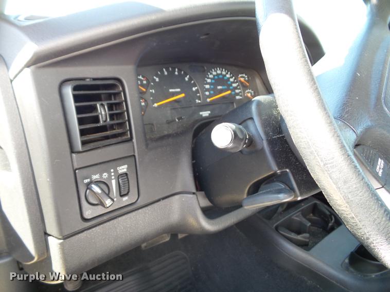 image for item K8199 2002 Dodge Dakota Sport Quad Cab pickup truck