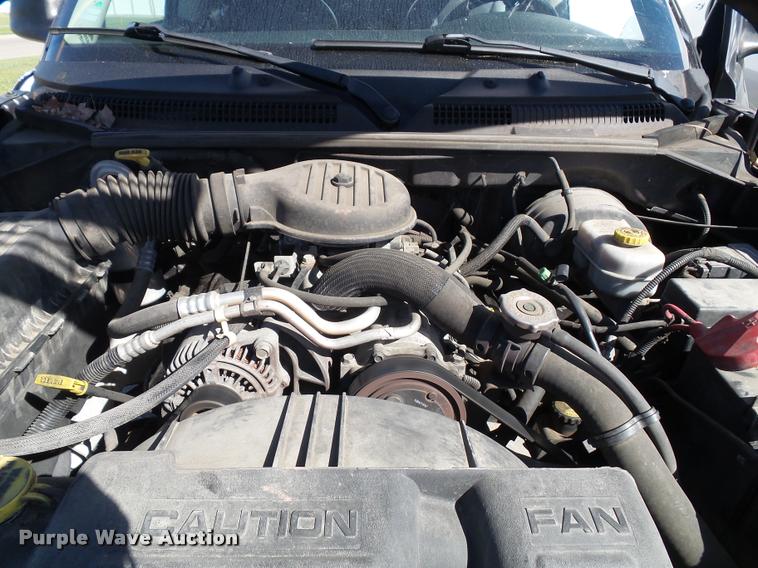 image for item K8199 2002 Dodge Dakota Sport Quad Cab pickup truck