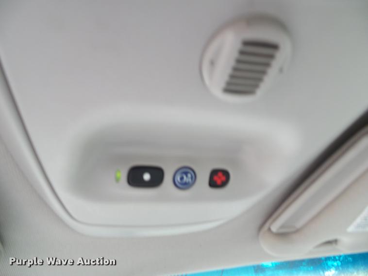 image for item K8206 2002 Buick Rendezvous CXL SUV