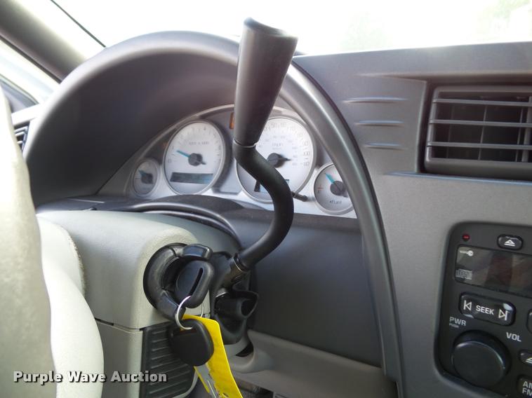 image for item K8206 2002 Buick Rendezvous CXL SUV